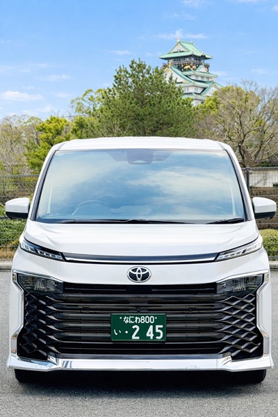 介護タクシー ラフィール 車両（正面）